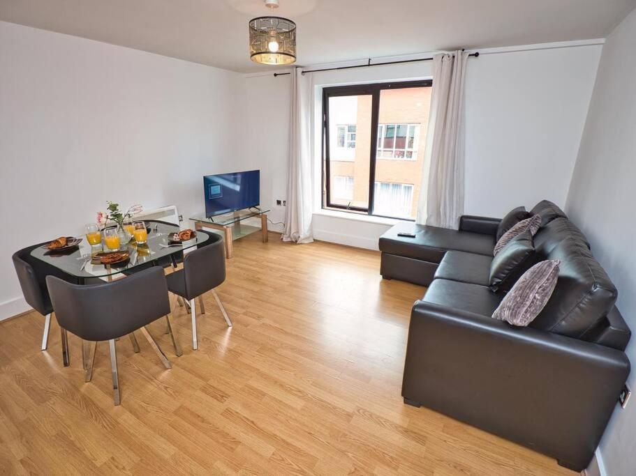 Lovely 1 Bedroom Apartment - Bham City Centre Birmingham Esterno foto