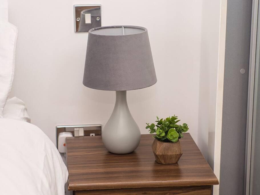 Lovely 1 Bedroom Apartment - Bham City Centre Birmingham Esterno foto